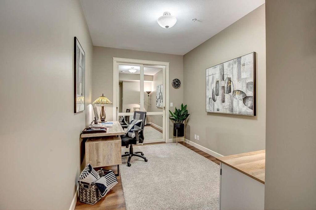 listing image 1105243415516024900