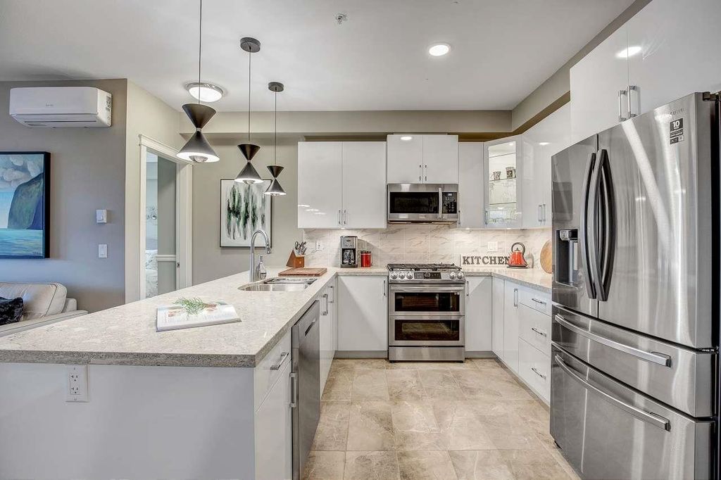 listing image 1101994864506676796