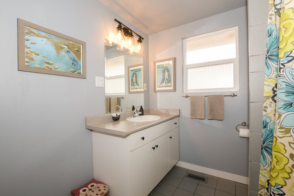 listing image 1104734505590467820