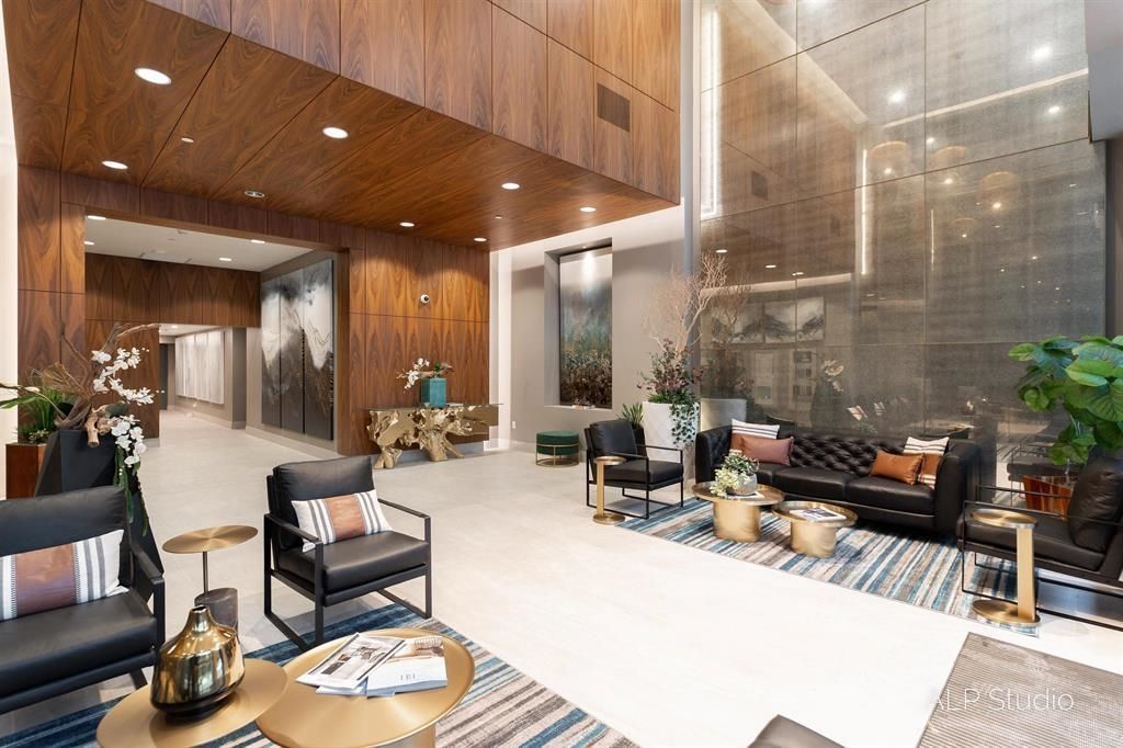 listing image 1100849235870960144