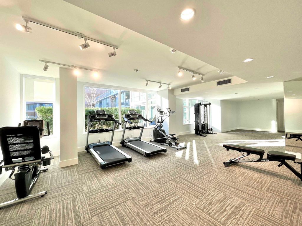 listing image 1101403570596601991