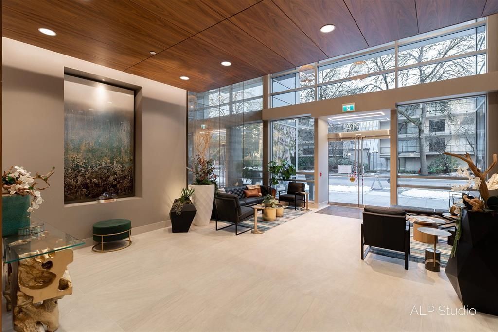 listing image 1109643075216568555