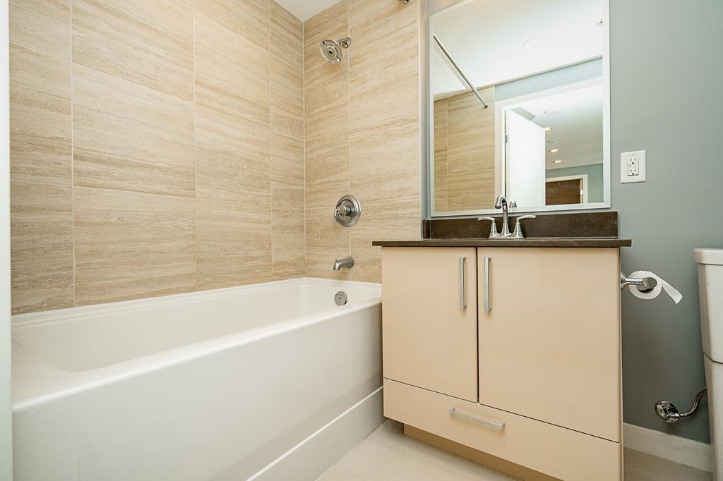 listing image 1108055946601587517