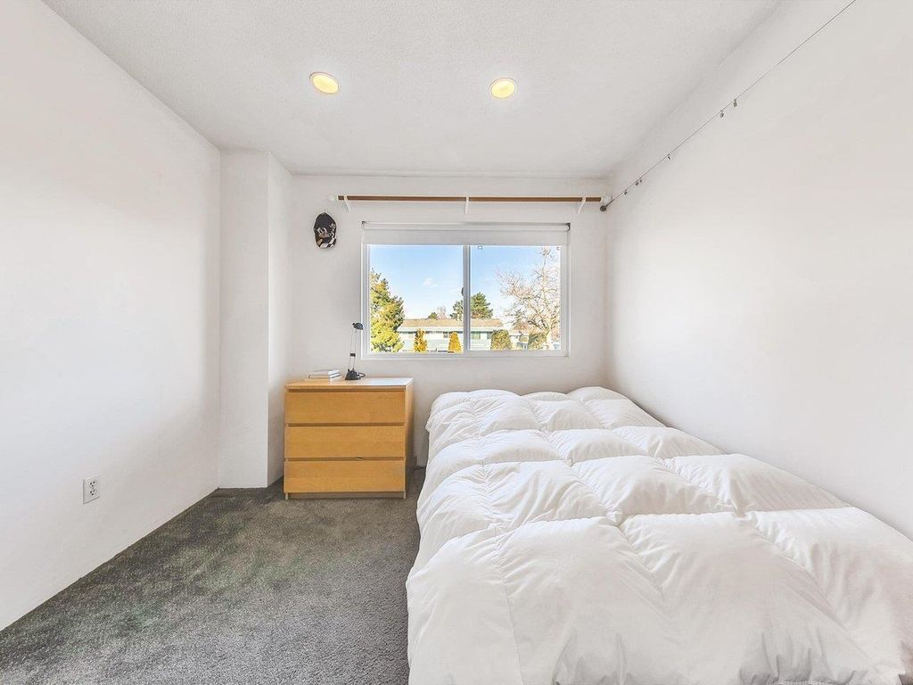 listing image 1107354936170669027