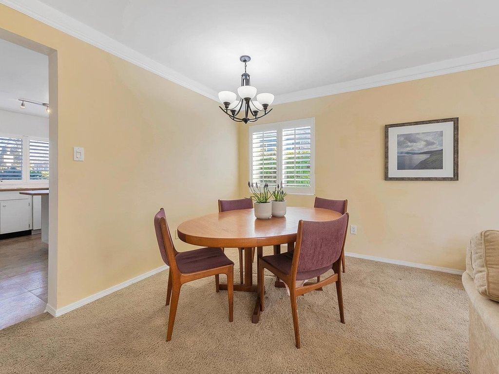 listing image 1105308012919237816