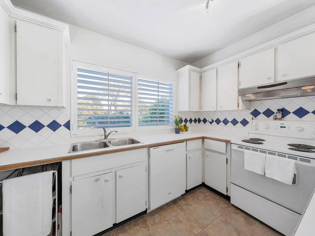 listing image 1105743297216902864