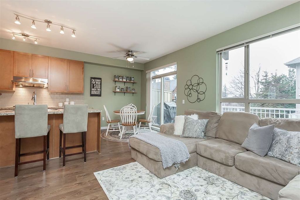 listing image 1103644861255762742