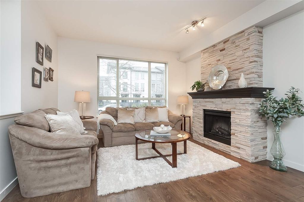 listing image 1109989311950938523