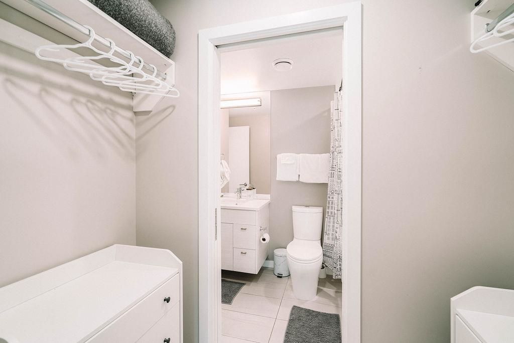 listing image 1106736315112020859