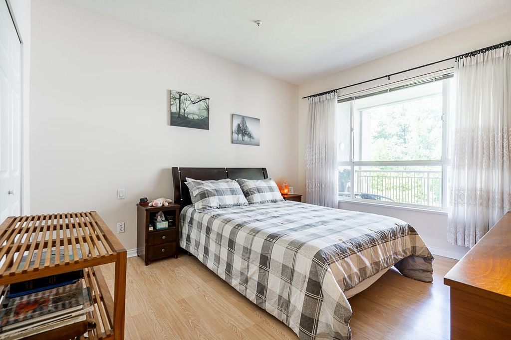 listing image 1101790830103366654