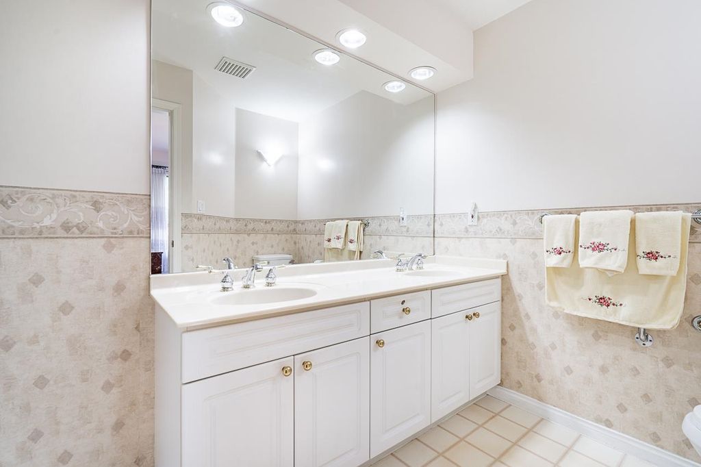 listing image 1104269745706397153