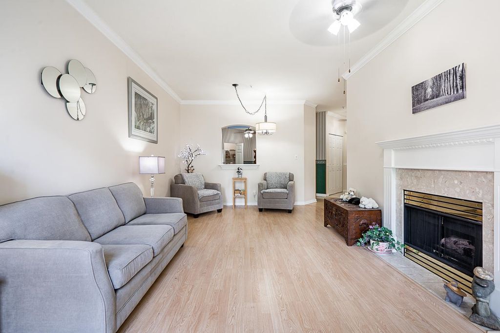 listing image 1109645197861503800