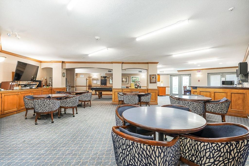 listing image 1109675843836181385