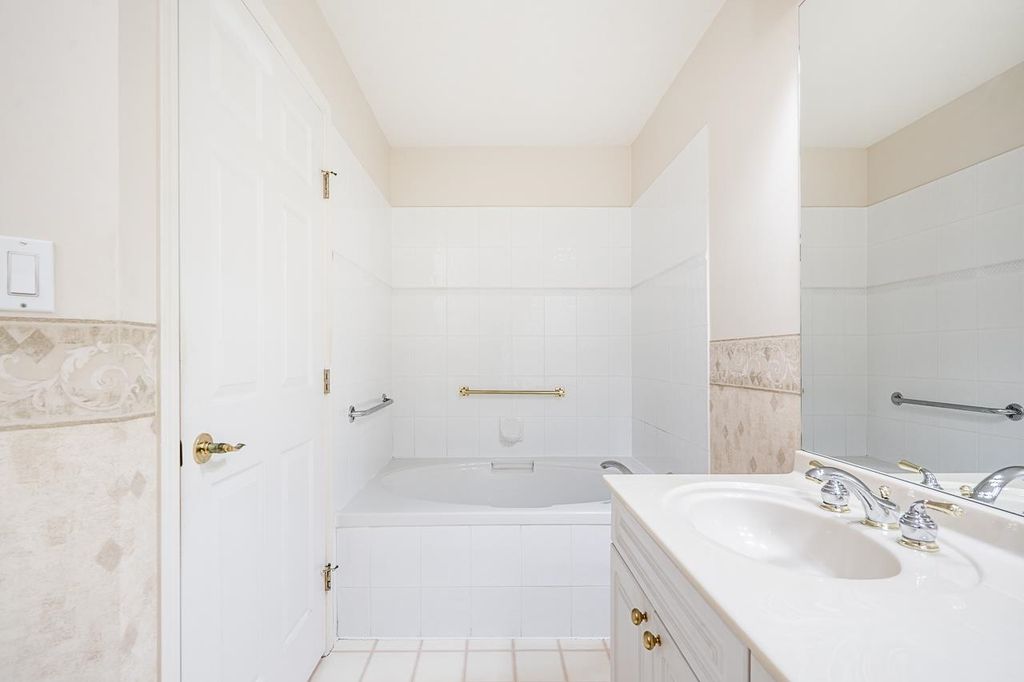 listing image 1107766315881236180