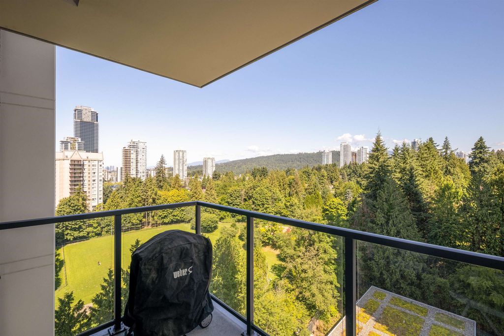 listing image 1106614109534953614