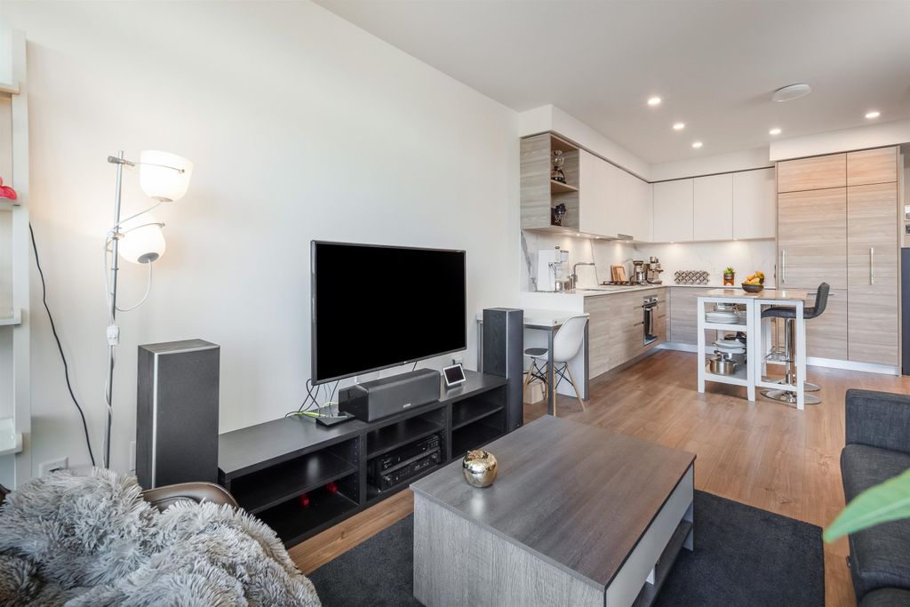 listing image 1107643013717965829