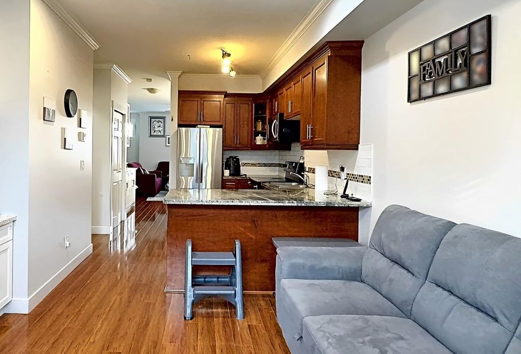 listing image 1104214457938289075