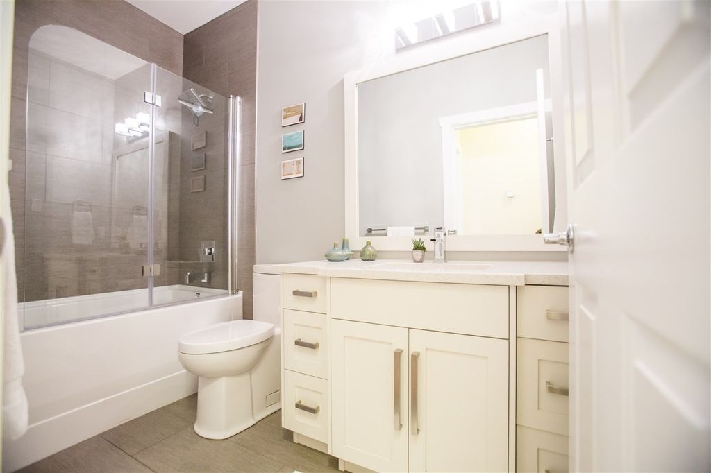 listing image 1105241773633672160