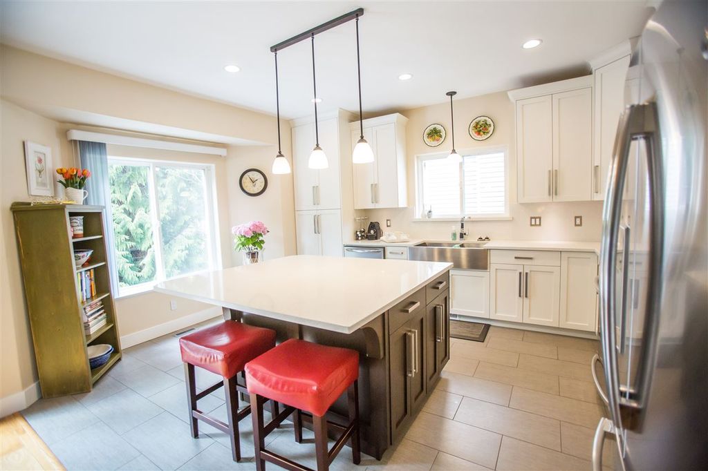 listing image 1107903148303815704