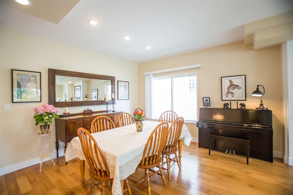 listing image 1105899300891671693