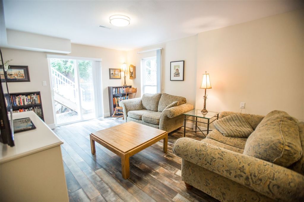 listing image 1109043630988764169