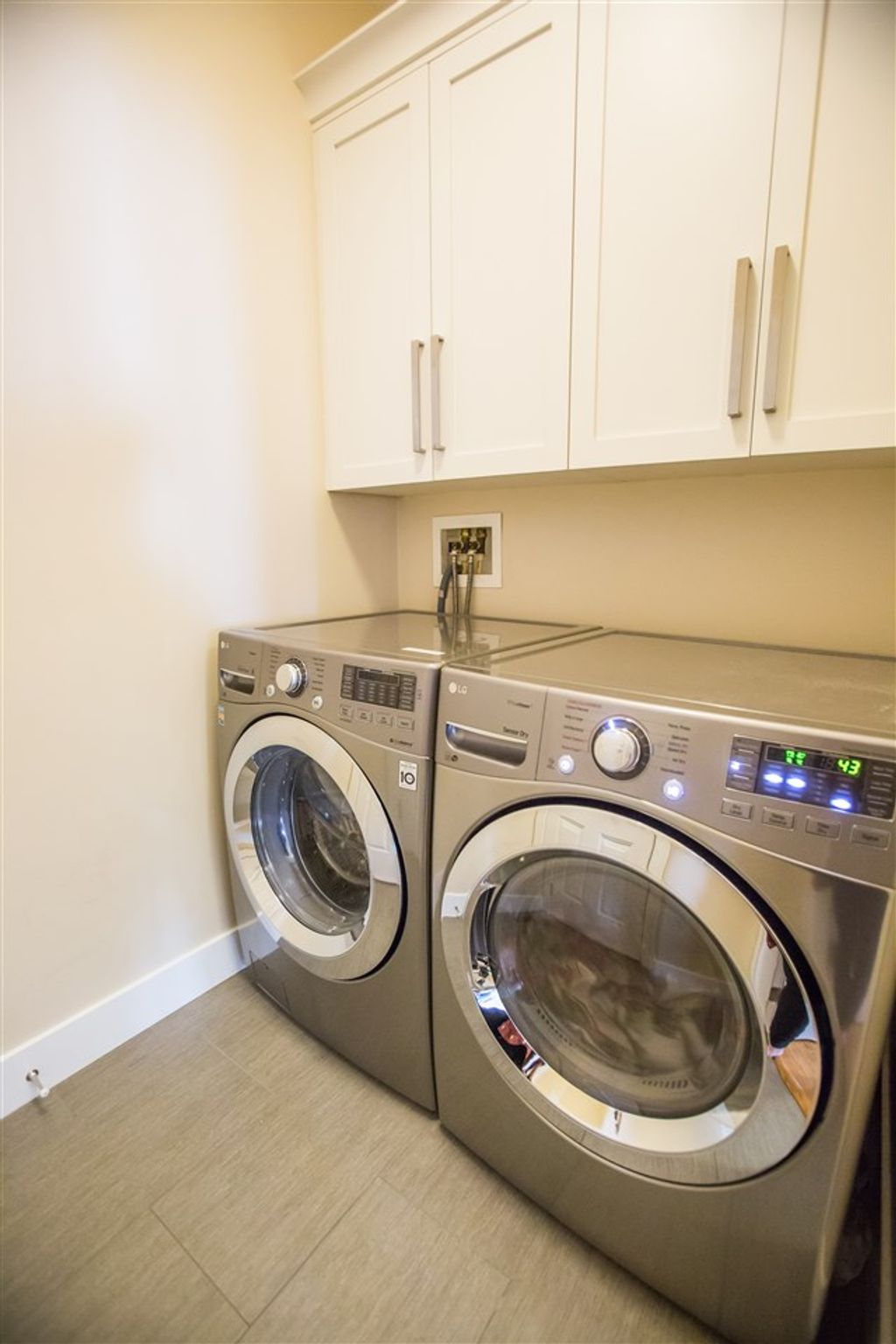 listing image 1107291172932893735