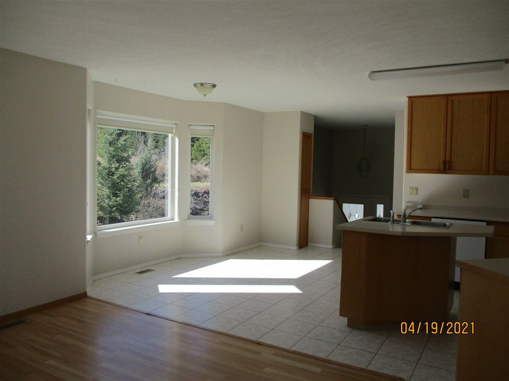 listing image 1107383662798490272