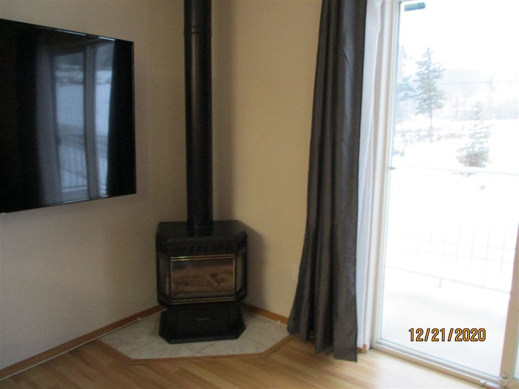 listing image 1102297064074434919