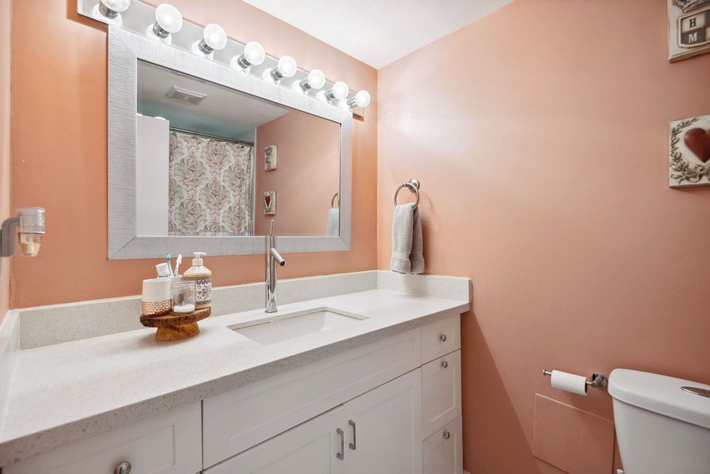 listing image 1104354983049277943