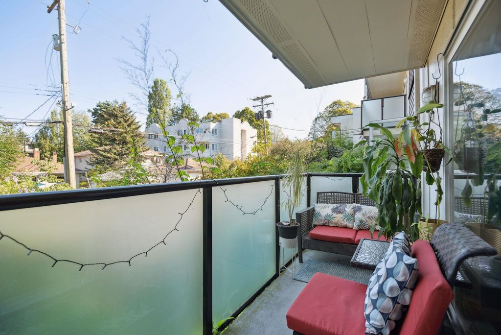 listing image 1100149782016728064