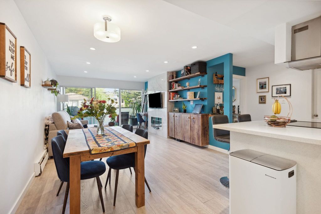 listing image 1102225155857797952