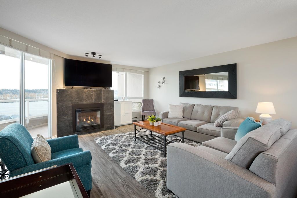 listing image 1104933827122729160