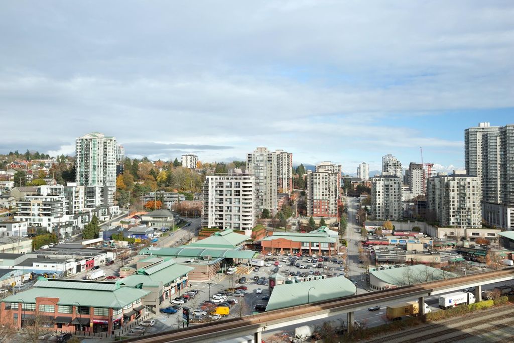 listing image 1109300997703783824