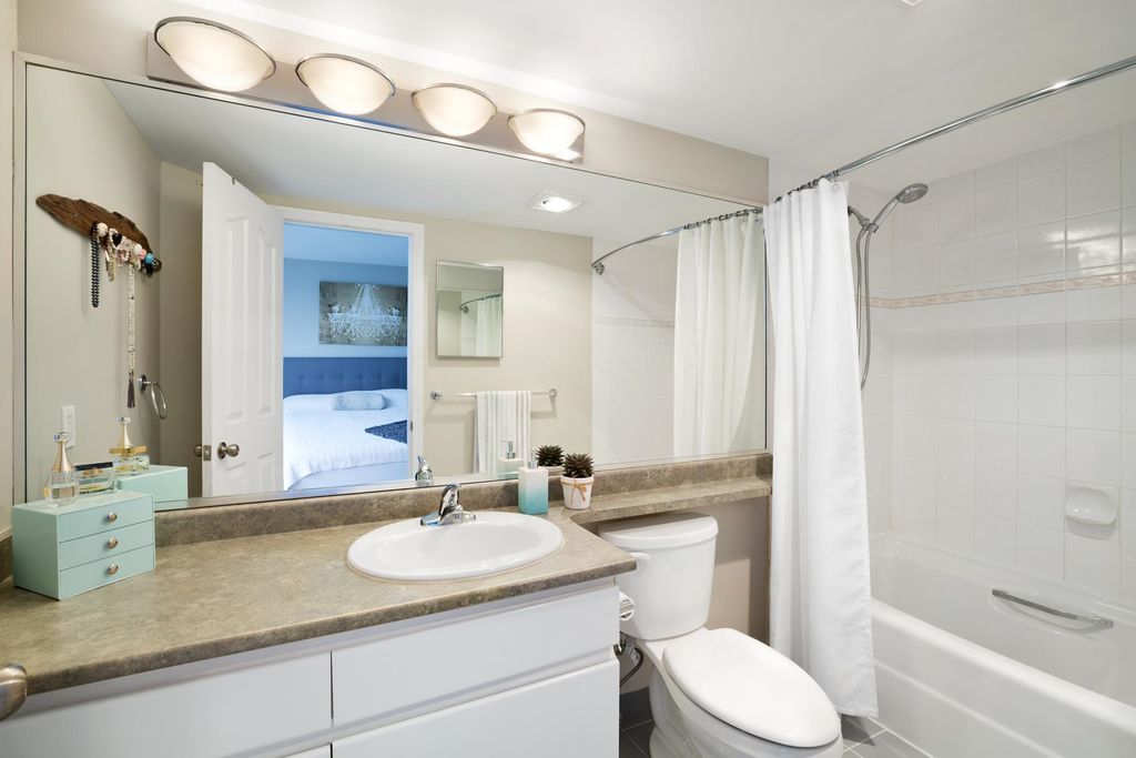 listing image 1109052670801392960
