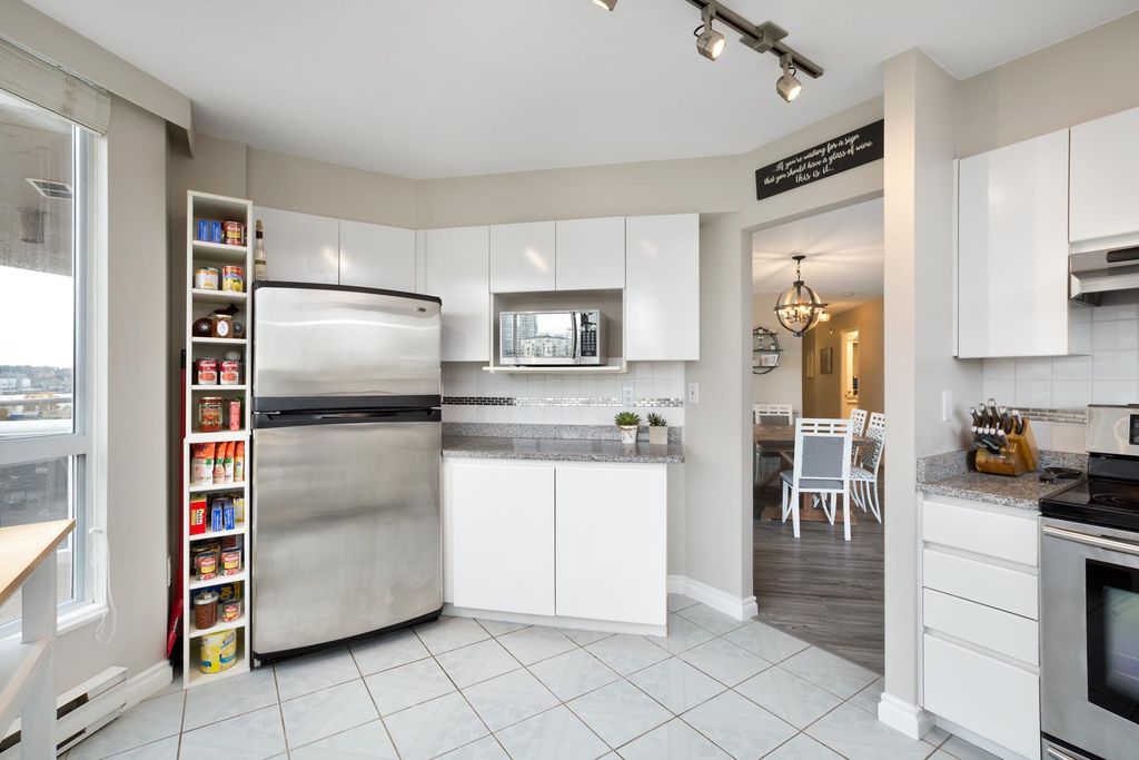 listing image 1104151348153100320