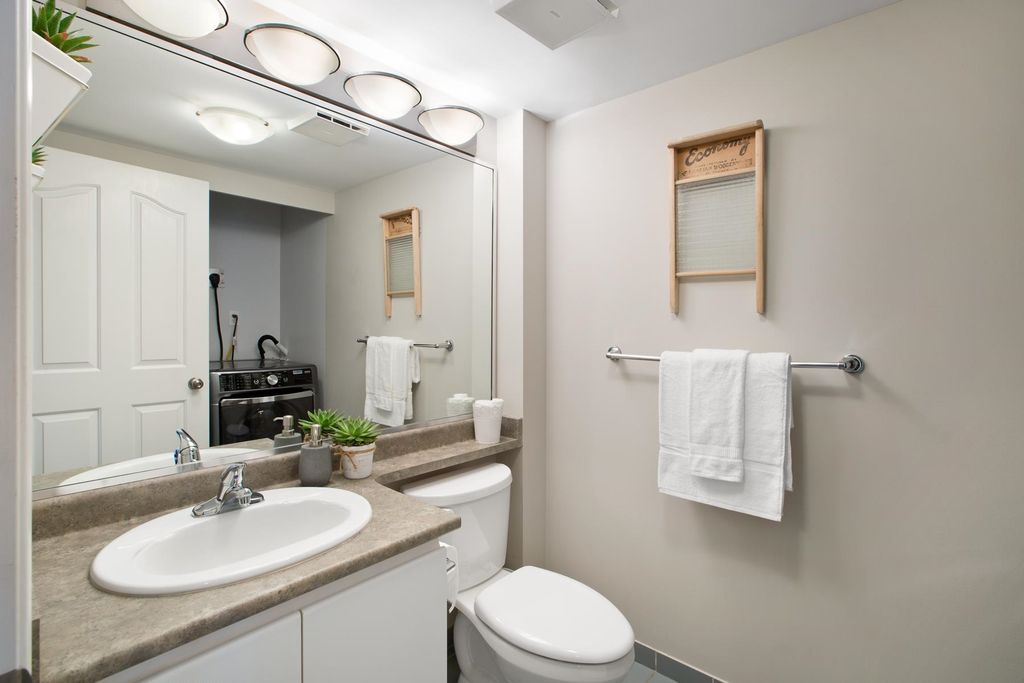 listing image 1100267408498623135