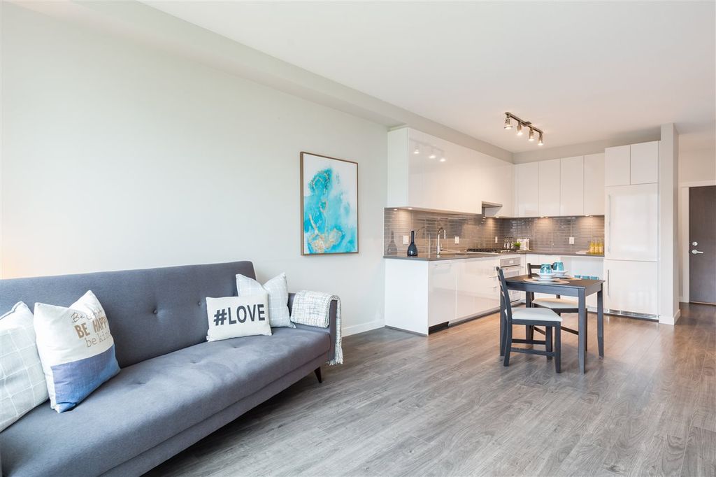 listing image 1105274023232616812