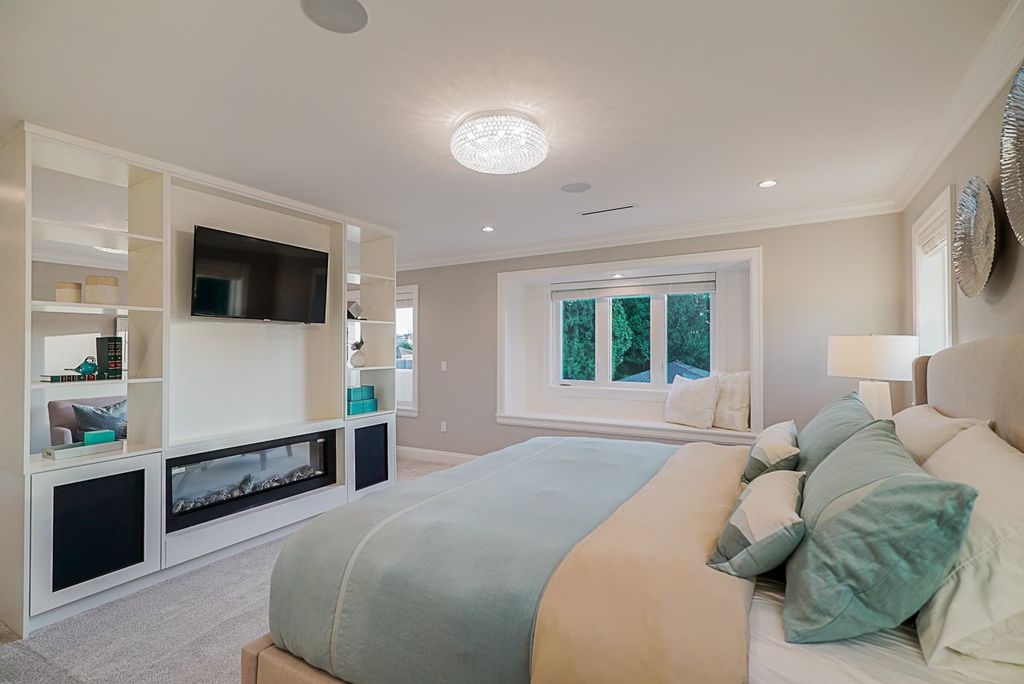 listing image 1100127582476129460