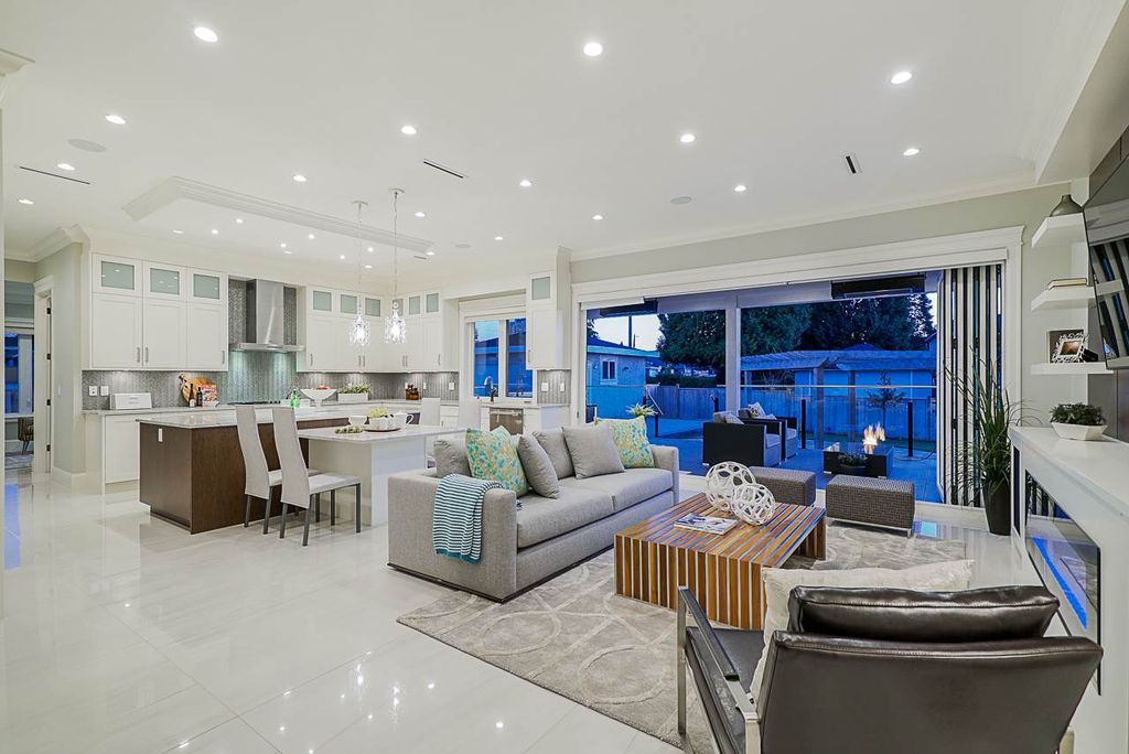 listing image 1103084339610531567