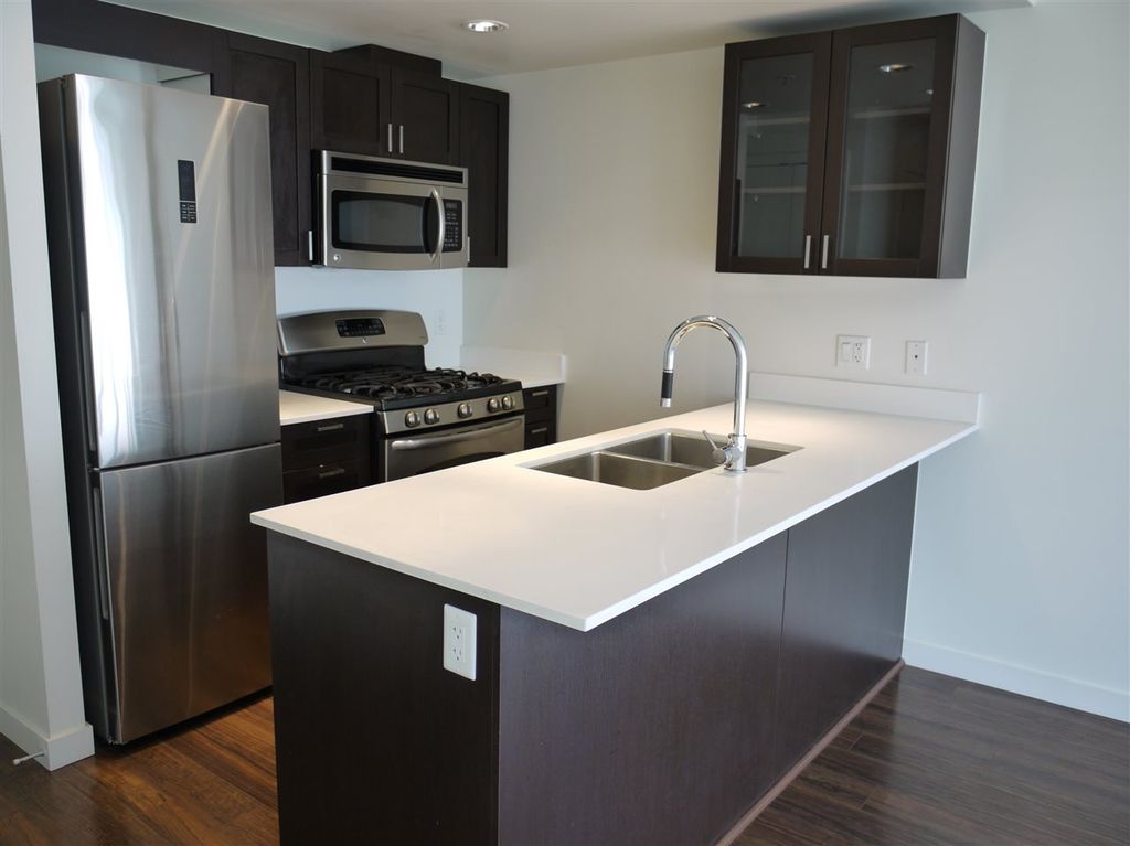 listing image 1102472653884517189