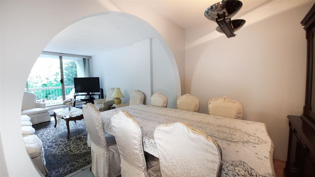 listing image 1103536516487453115
