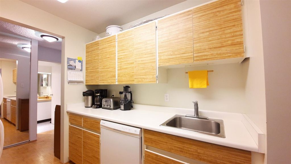 listing image 1101664853311662559