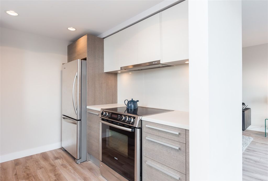 listing image 1109416872561793001