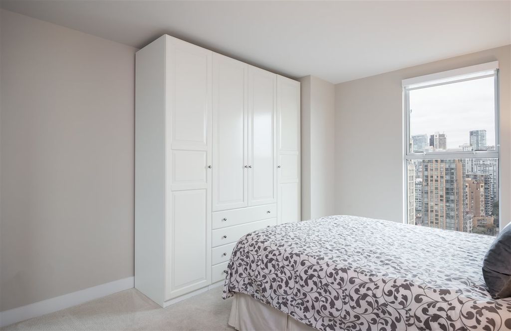 listing image 1101373296405672372