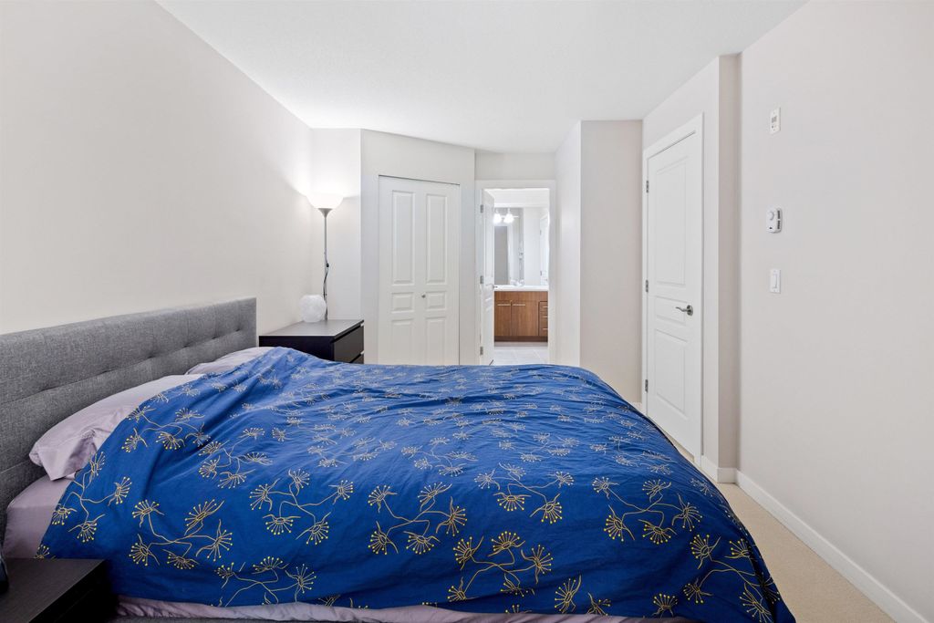 listing image 1104676786127026130