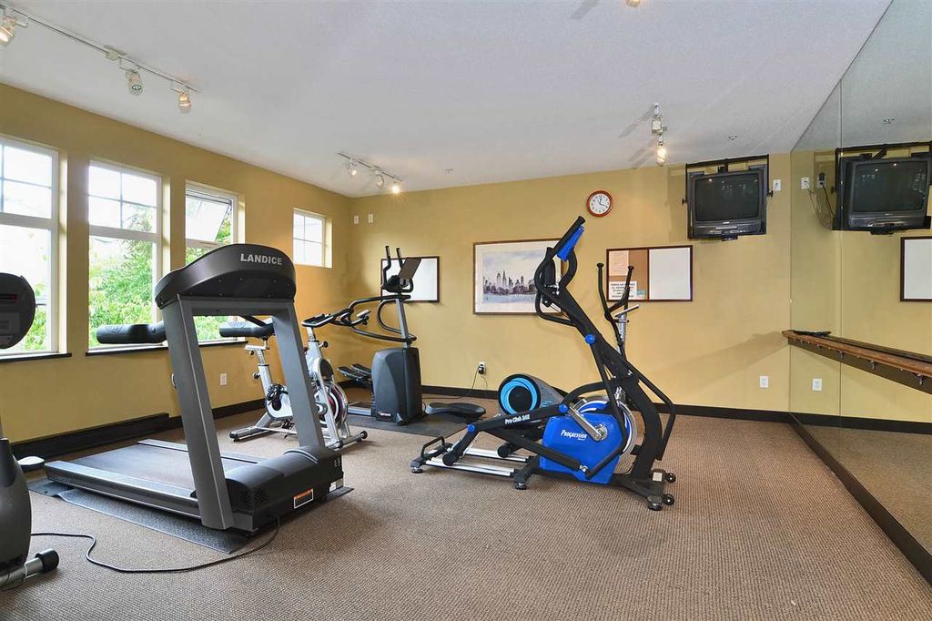 listing image 1100210895227336451