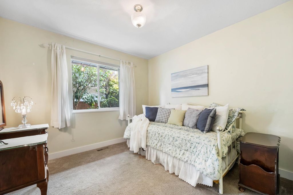 listing image 1107381600035020941