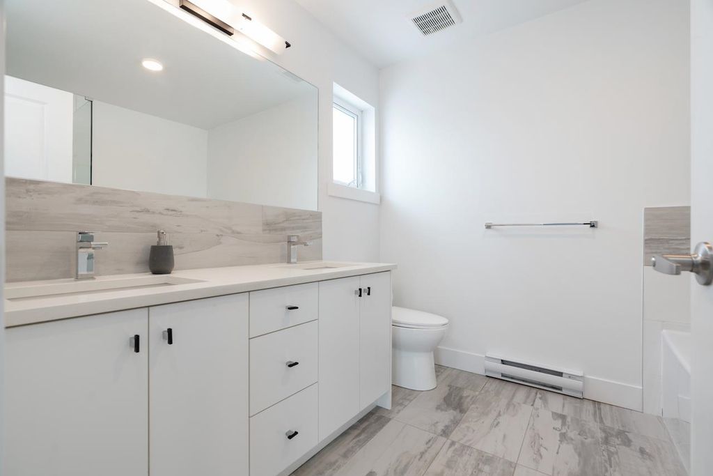 listing image 1108146012130741371
