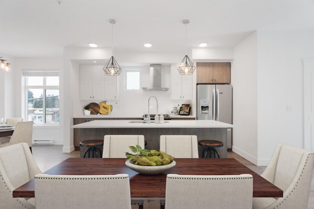 listing image 1102647225068761529