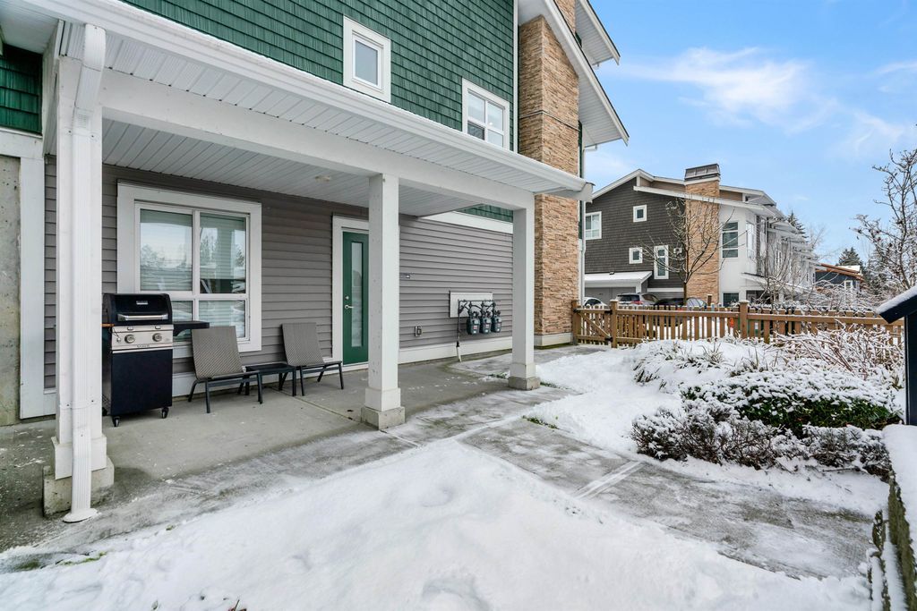 listing image 1100349252951815572